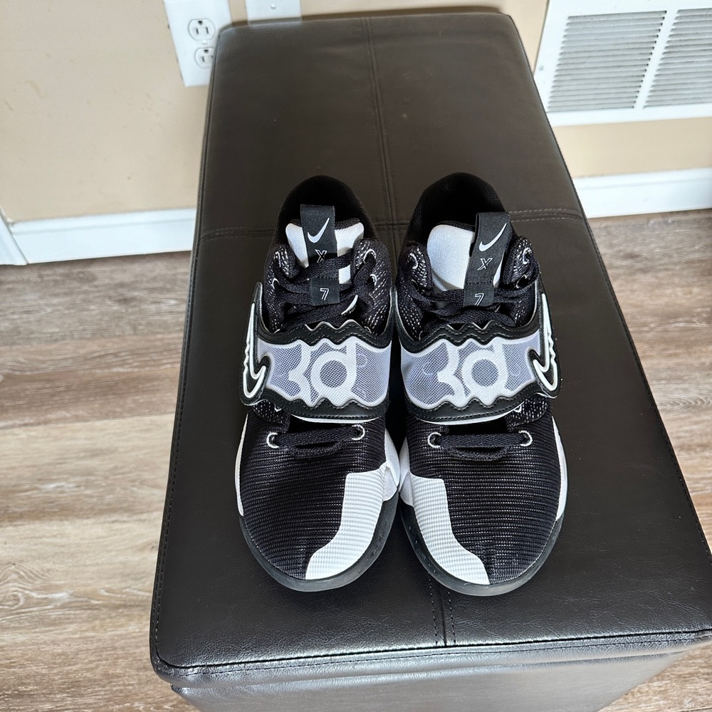 Nike KD Black and Gray Athletic Sneakers